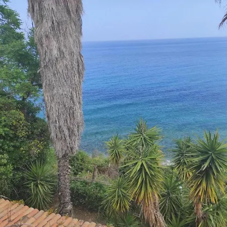 アパート Pleasant In Sant Irene Torre Vecchia With Pool