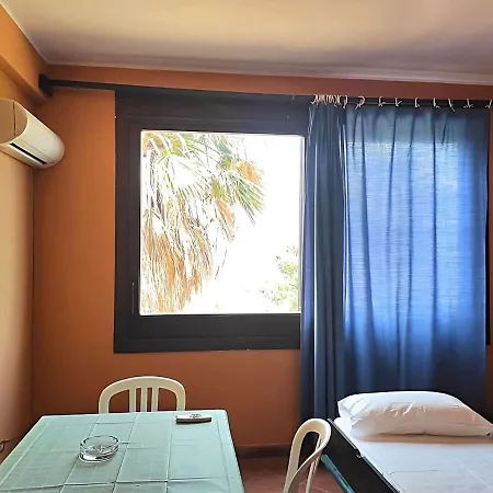 アパート Pleasant In Sant Irene Torre Vecchia With Pool